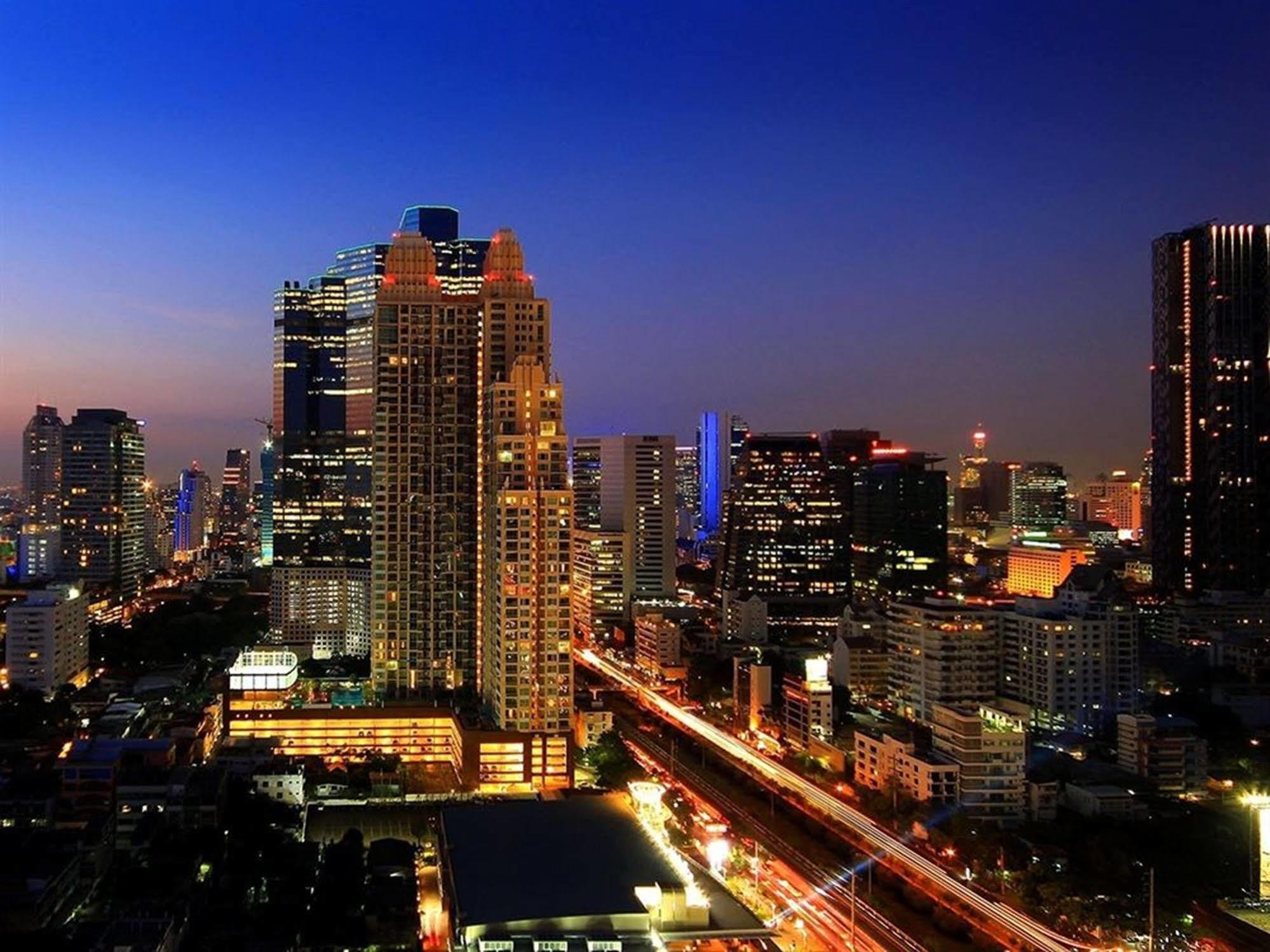 Oaks Bangkok Sathorn Aparthotel Kültér fotó